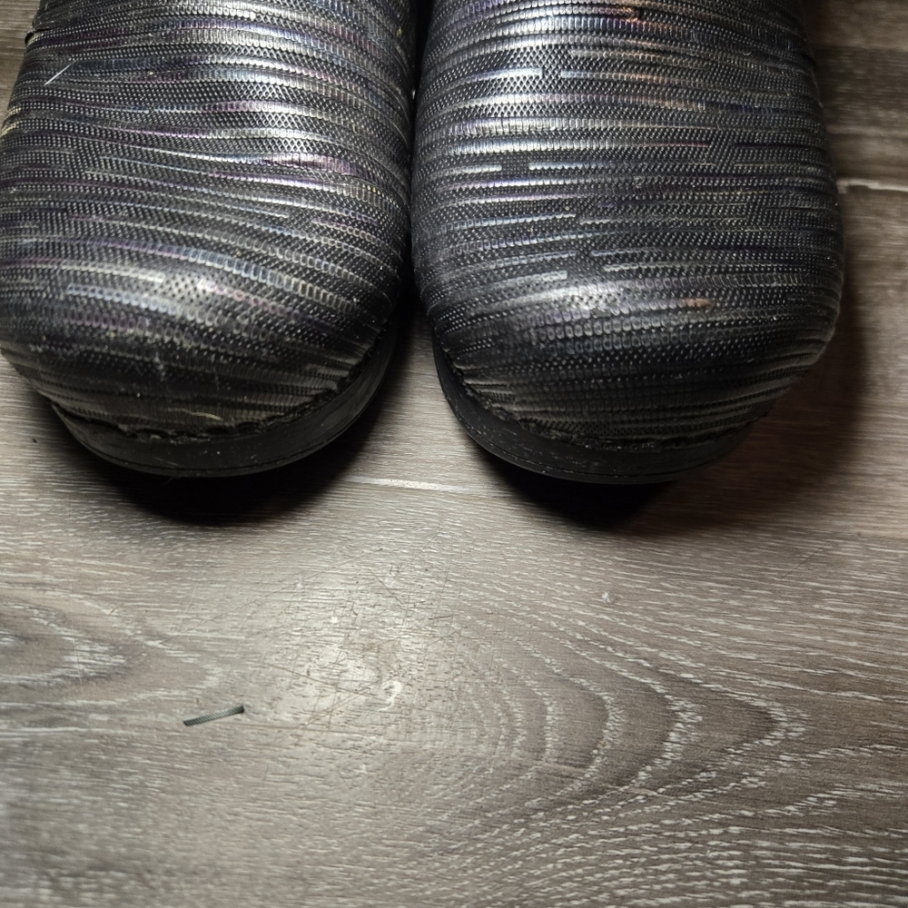 Dansko Clog Size 38 US 7.5/8 Metallic Striped Nurse Shoe - Picture 2 of 11